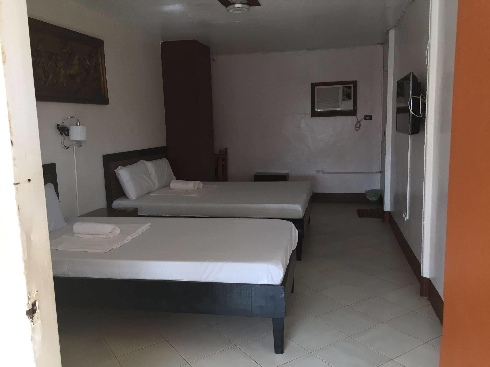 Bayview Inn Ormoc Exterior photo