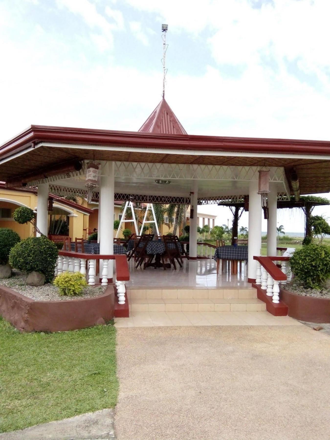 Bayview Inn Ormoc Exterior photo