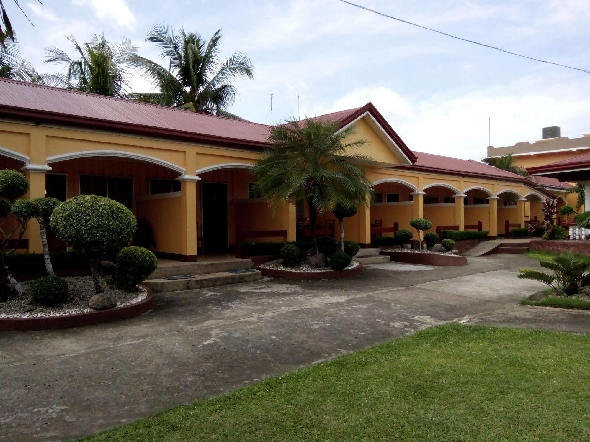 Bayview Inn Ormoc Exterior photo